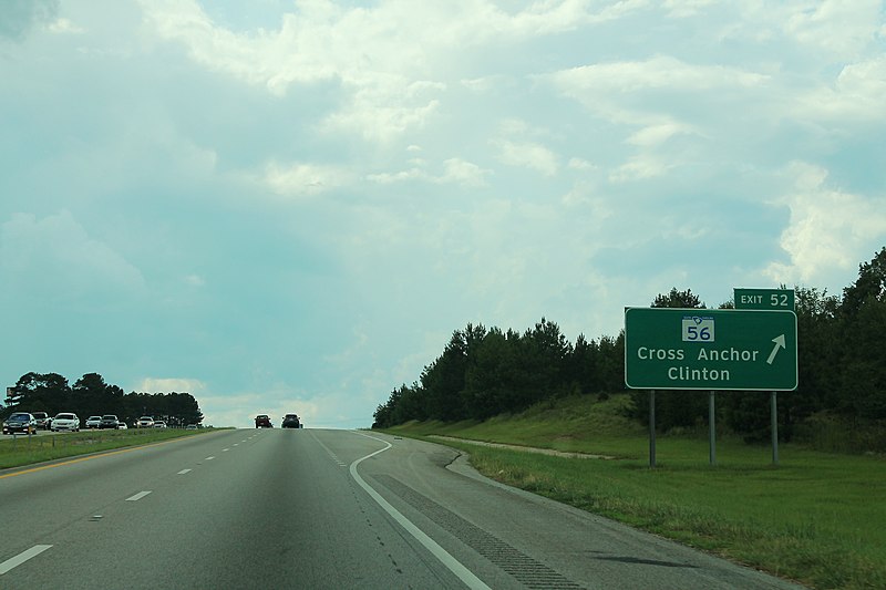 File:I-26 North - Exit 52 - SC52 (44026159874).jpg