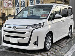 Toyota Noah (seit 2022)