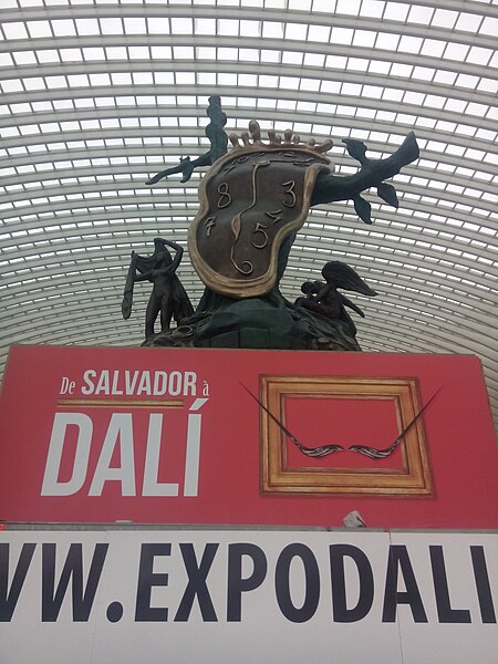 File:Salador dali exhibition liege.jpg