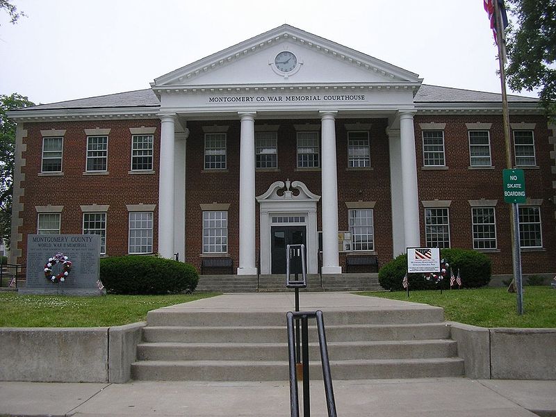 File:Montgomery County, Kentucky courthouse.jpg