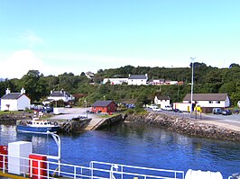 Lochaline gezien van de veerboot