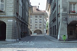 Gerechtigkeitsgasse weiß (links) und Kramgasse grün (rechts)