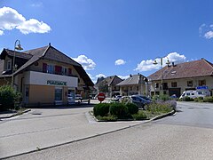 Centre de Cusy en Haute-Savoie en été (2020).JPG