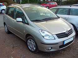 Toyota Corolla Verso (2001–2004)