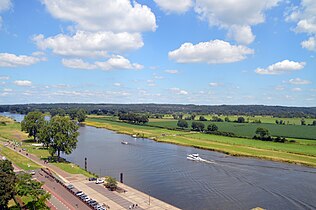 Mookerheide en de Sint Jansberg. Gezien vanuit Cuijk