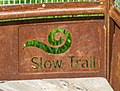 English: Slow Trail plaque Deutsch: Slow Trail-Schild