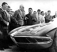 Présentation de sa 350 GTV (1963).