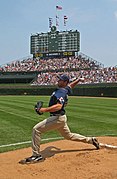 20070616 Chris Young visits Wrigley (4)-edit3