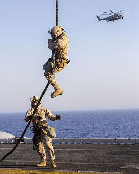 File:A U.S. Marine assigned to Battalion Landing Team, 3rd Battalion, 2nd Marine Regiment, 26th Marine Expeditionary Unit (MEU) fast ropes from a CH-53E Super Stallion helicopter assigned to Marine Medium Tiltrotor 130630-M-SO289-022.jpg