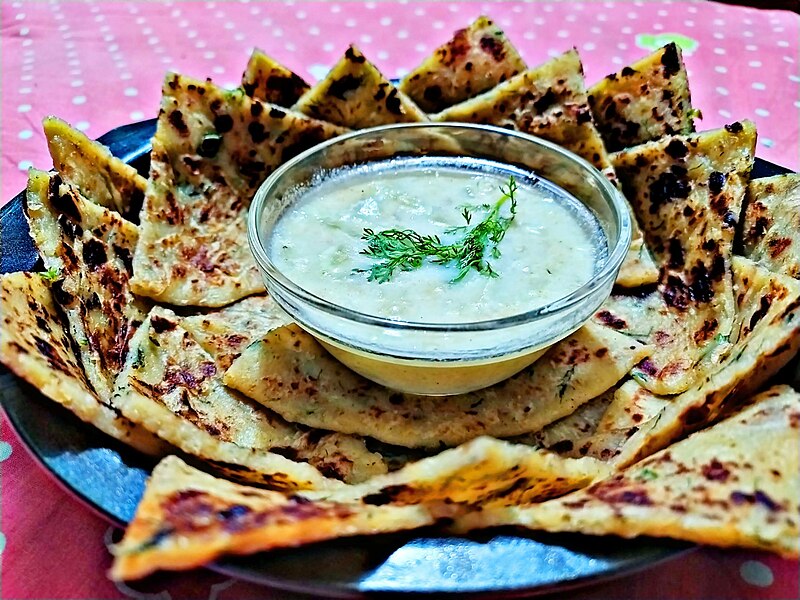 File:Alu paratha with raita.jpg