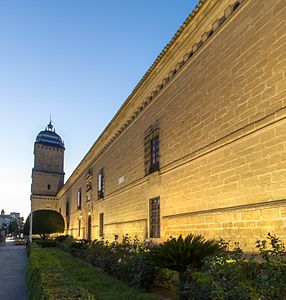 Fachada del Hospital de Santiago.