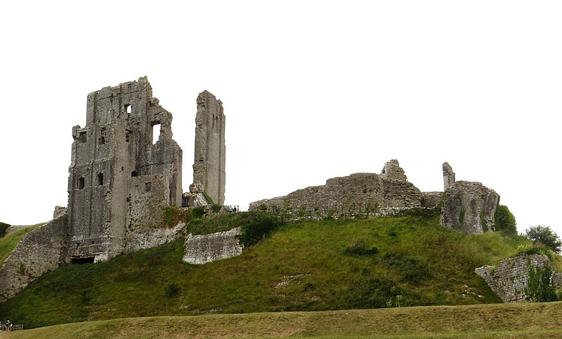 File:Corfe Castle - geograph.org.uk - 4922767.jpg