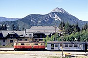 L'estació de tren de Gösing, foto panoràmica amb el Ötscher