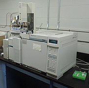 HP 6890 Gas chromatogram-mass spectrometer used on CSI.jpg