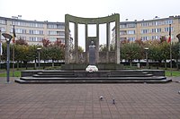 Louis Schmidt Monument (1947), Etterbeek.