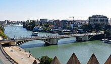 Puente de San Telmo desde Torre del Oro 02.jpg