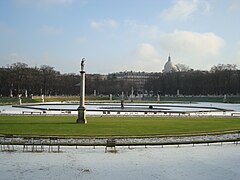 Le bassin sous la neige.