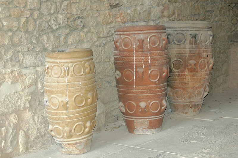 File:Pithoi storage jars at Knossos.jpg