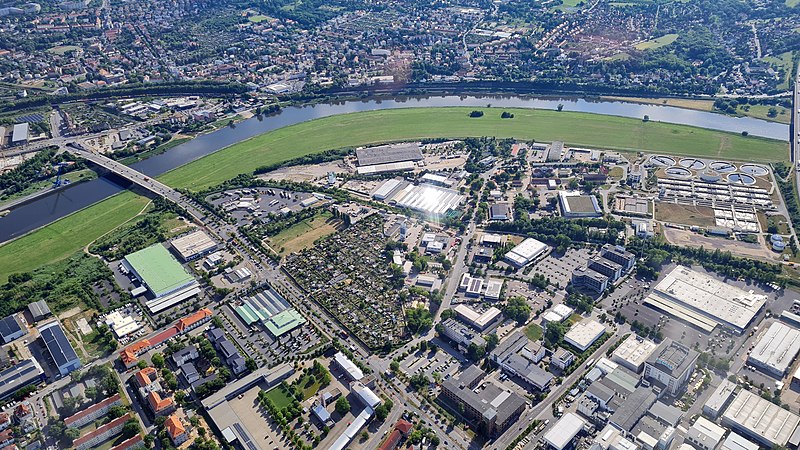 File:Rundflug Dresden 04.jpg