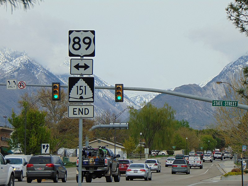 File:US-89 & SR-151 signs, Apr 16.jpg