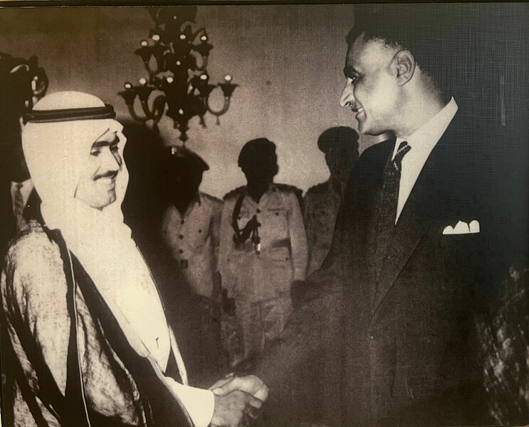 File:Ahmed Al-Jarallah with President Gamal Abdel Nasser, President of the Arab Republic of Egypt.jpg