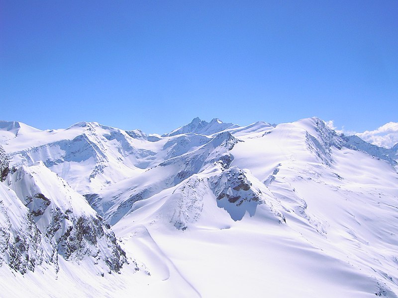 File:Großglockner--kitzsteinhorn.jpg