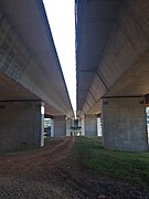 Camino de Santiago Sanabrés debajo de la carretera AP-9 03.jpg