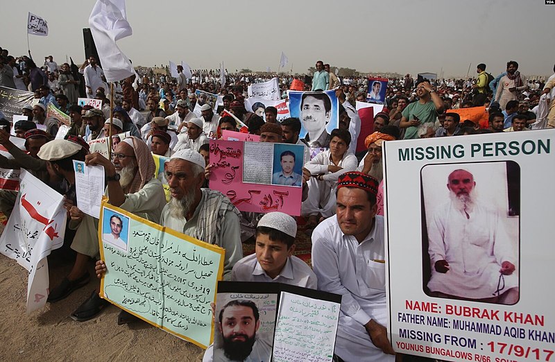 File:Pashtun Tahafuz Movement sit-in Karachi 2018.jpg