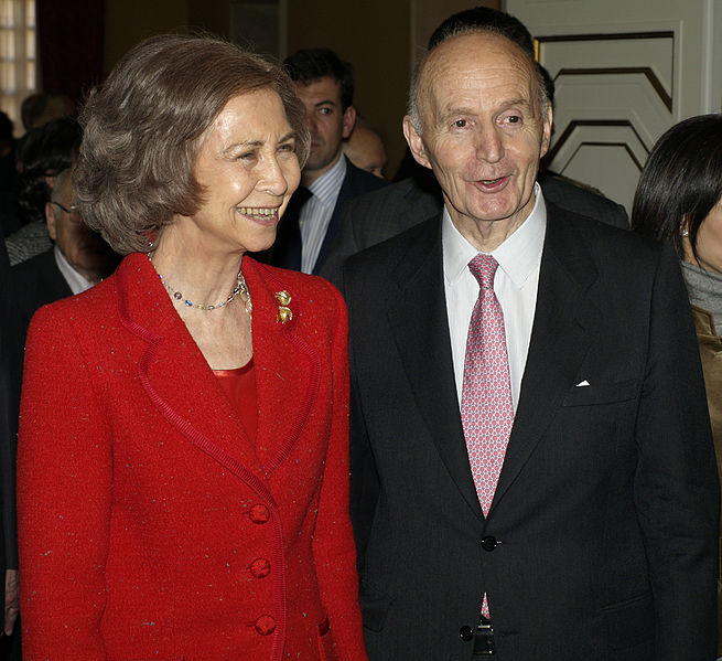 File:Queen Sofia of Spain Gonzalo Anes.jpg