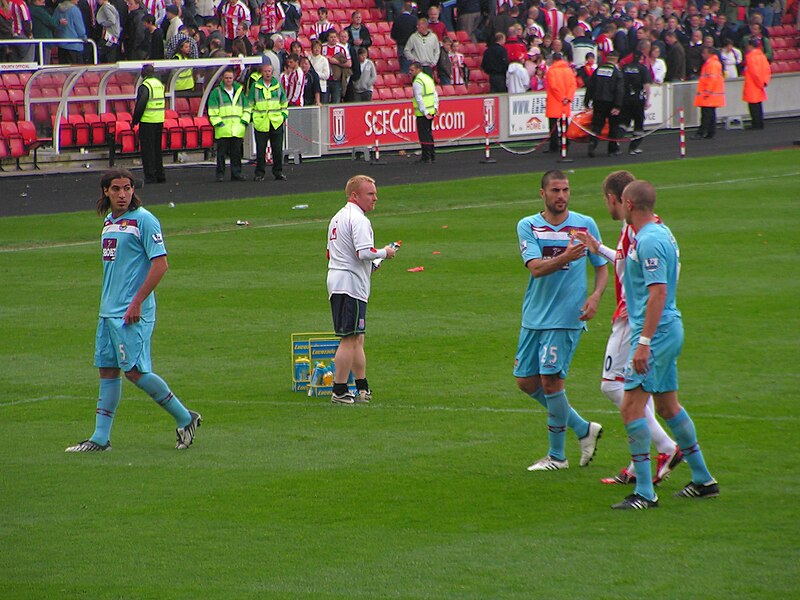 File:Stoke City F.C. - West Ham United 2009.jpg