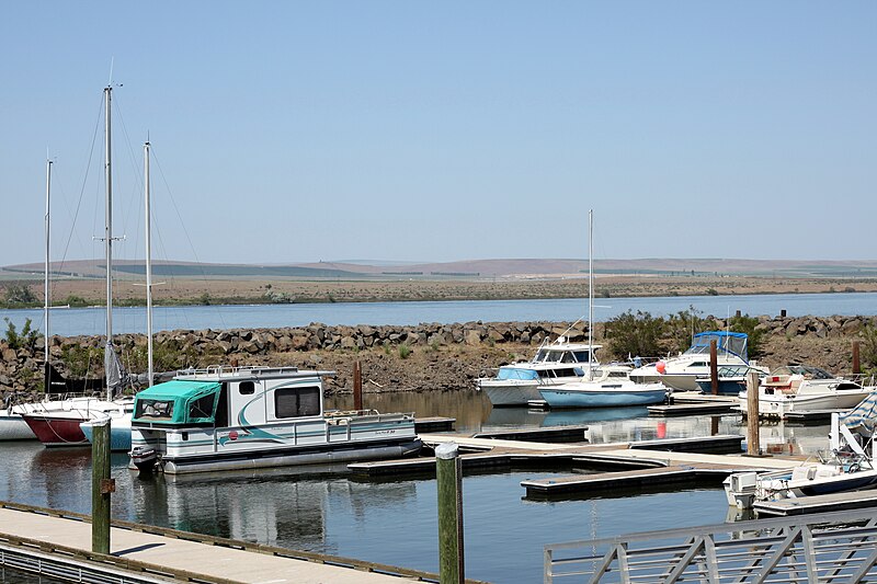 File:Irrigon Oregon marina.jpg