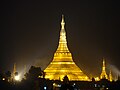 Razni arhitekturni elementi pagode Shwedagon in stupe v Mon slogu v Jangonu, Mjanmar.