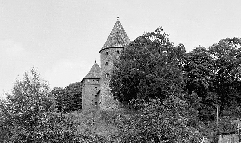 File:19700801050NR Bytow (Polen) Burg Bütow.jpg