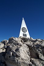 Summit marker