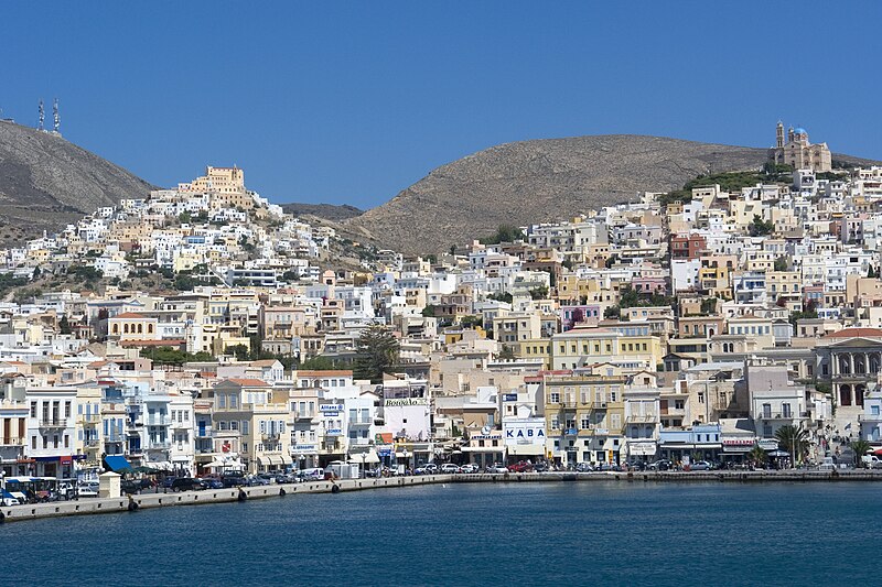 File:Syros Ano Syros u Ermoupolis140707.jpg