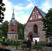 圣劳里教堂（英语：The Church of St. Lawrence, Vantaa）（芬蘭語：Pyhän Laurin kirkko），万塔最老的教堂（大概建于1460年）