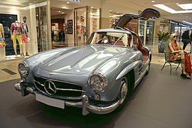 1955 Mercedes-Benz 300 SL (W 198) 03.jpg