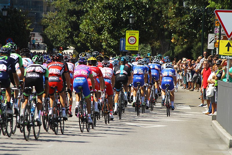 File:Vigo Vuelta Ciclista a España 2013 (9593588079).jpg