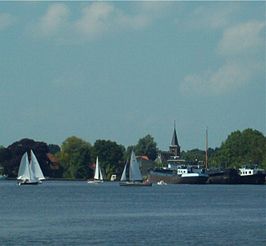 Zicht op de haven van Eernewoude