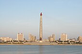 Menara Juche, monumen atas filosofi Juche (kemandirian)