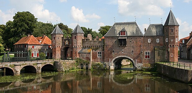 Koppelpoort, by Bert