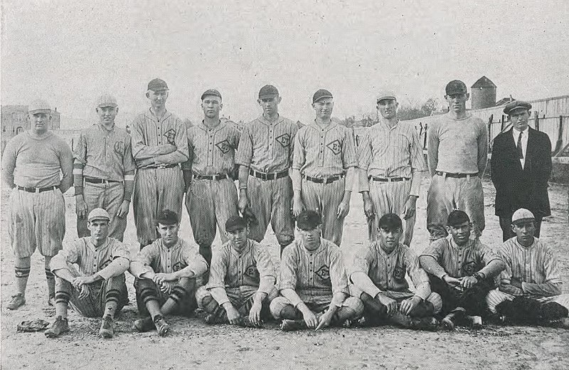 File:1923 Locust yearbook p. 118 (Baseball Squad).jpg