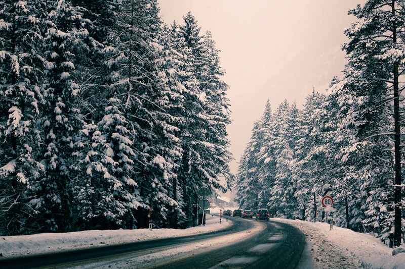 File:Winter road in Austria (6646367333).jpg