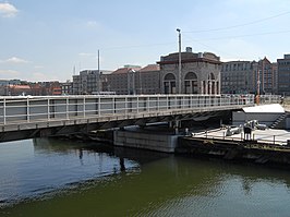 Nassaubrug met draad van de eroev