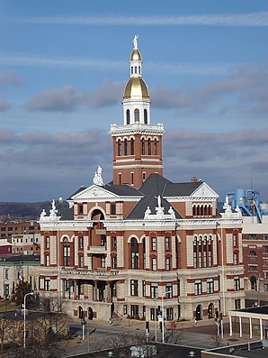 Das Dubuque County Courthouse in Dubuque, gelistet im NRHP Nr. 71000298[1]