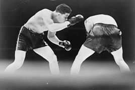 Joe Louis - Max Schmeling - 1936.jpg