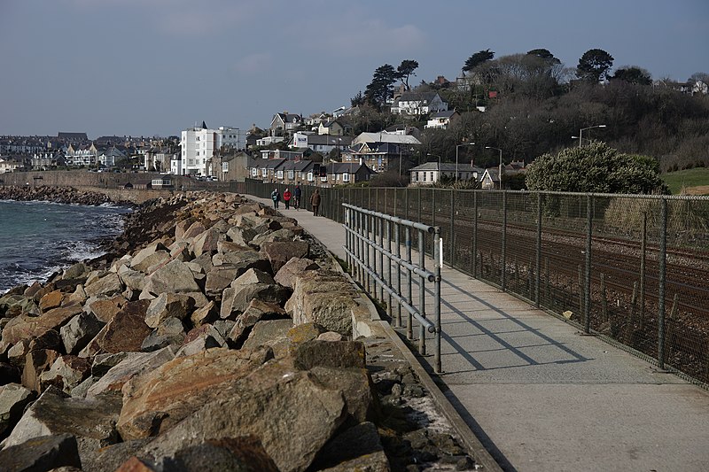 File:Coastal Path, Penzance - geograph.org.uk - 3392146.jpg