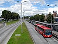 Bir metrobüs durağı Bogotá, Kolombiya.