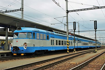 ČSD 451 en gare de Zábřeh.