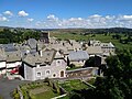 Le village avec l'église et ses alentours.